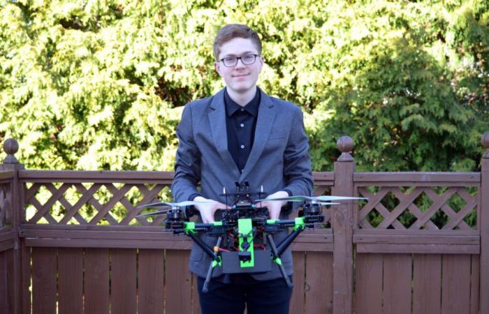Un joven inventor de Edmundston desarrolla un dron capaz de salvar vidas