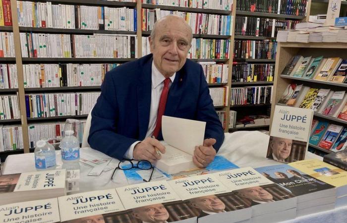 “No estoy seguro de hacer un segundo volumen de mis memorias”: Alain Juppé firmando libros en Caumes, en Millau