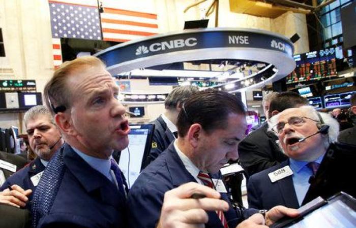 Wall Street alcanza récords tras desaceleración de la inflación