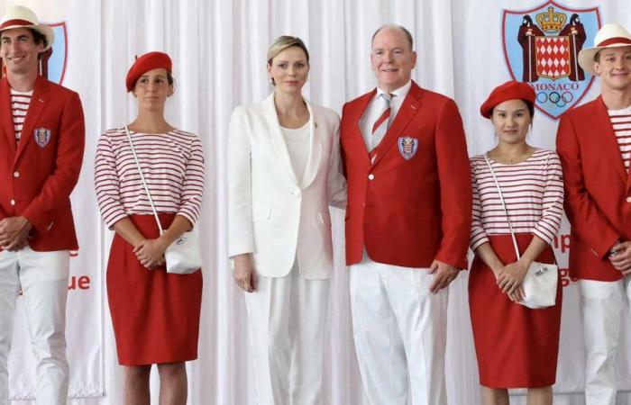 El Príncipe Alberto II y la Princesa Charlène presentan a los cinco atletas de la delegación olímpica monegasca con camisetas de marinero