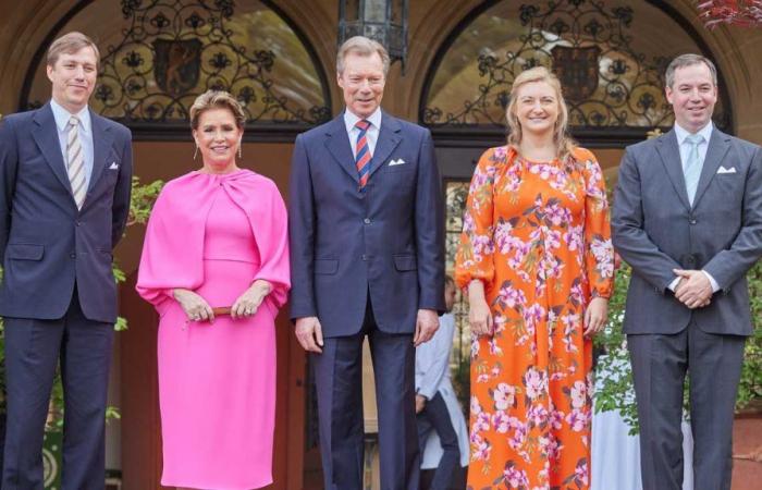 El Gran Duque Enrique y la Gran Duquesa María Teresa organizan su segunda fiesta en el jardín del Castillo de Berg