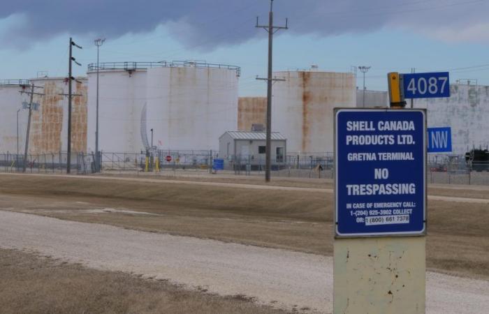El oleoducto Imperial Oil dañado en Manitoba vuelve a estar en funcionamiento