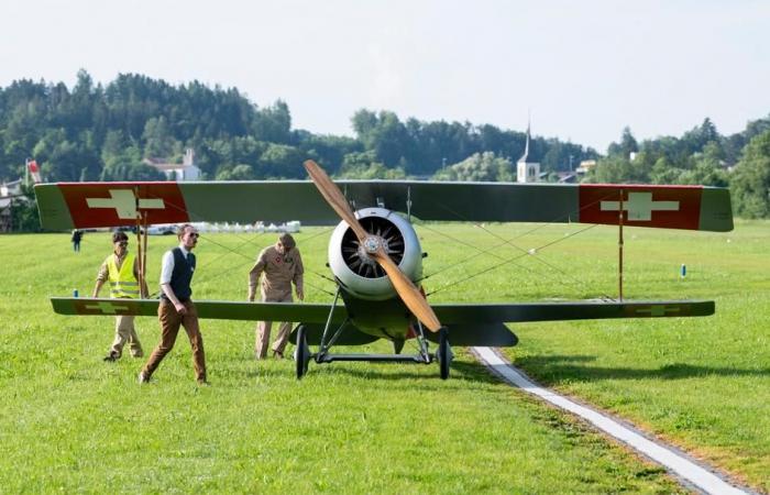 Epagny: una réplica histórica de la aviación suiza se pavoneaba en el aeródromo