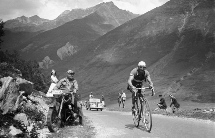 el enigma Gino Bartali, ciclista de Derecho Entre las Naciones en la ruta disputada