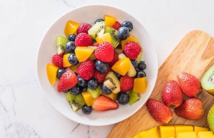 Potente antioxidante, esta dulce fruta reduciría significativamente el colesterol