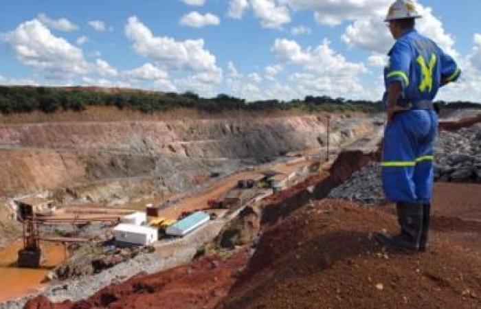 La india Jindal prepara la explotación del hierro de Ngovayang
