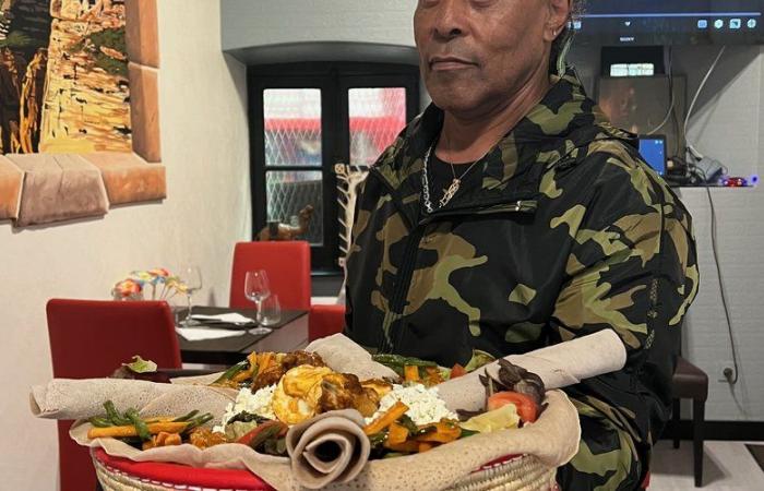 Aunque la carne de Aubrac sustituye al cebú, Eddy Tsige abre un restaurante etíope en Rodez