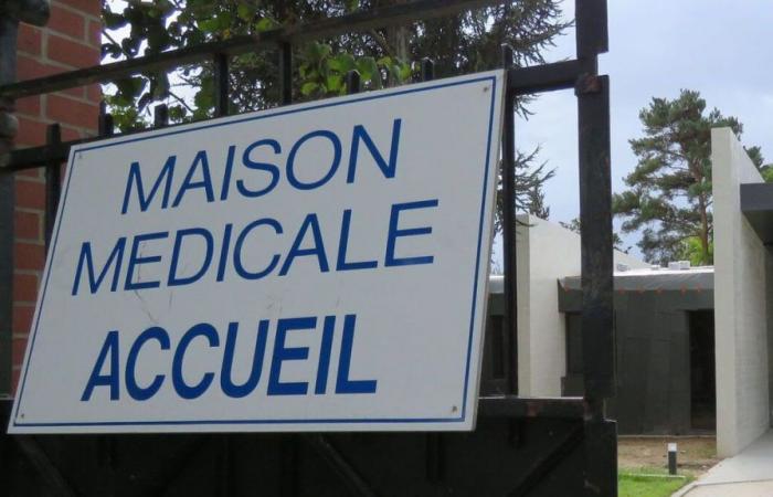 Issy-les-Moulineaux: el centro médico de guardia reabre sus puertas tras la agresión al joven asistente