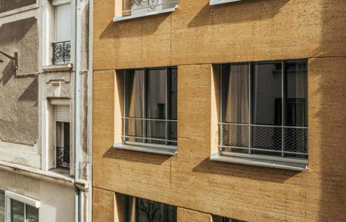Casas de tierra, madera, paja… ¿Soluciones para una vivienda más responsable en París?