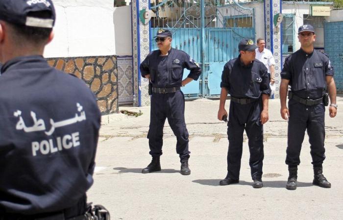 La policía argelina interrumpe la presentación de un libro y detiene a su autor