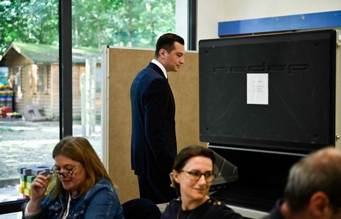 Legislativo | Los franceses votan por unas elecciones históricas