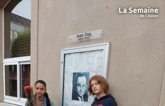 Estudiantes de secundaria honran la memoria de Jean Zay