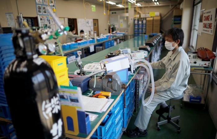 La actividad fabril japonesa se mantuvo sin cambios en junio debido al aumento de los costos, según el PMI
