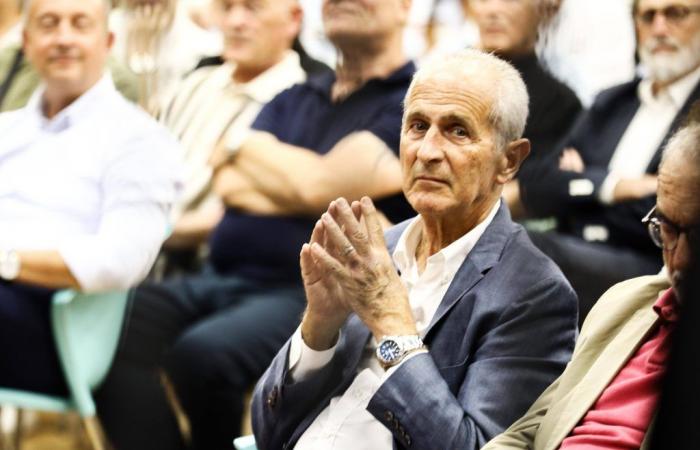 Legislativo: el ex alcalde de Toulon Hubert Falco se posiciona “contra la extrema derecha”