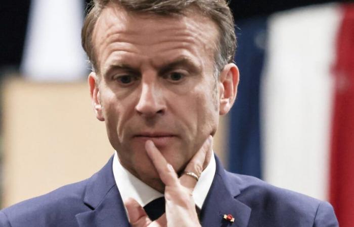 Emmanuel Macron quería aparecer de incógnito en Le Touquet con su mirada que copia la de una estrella, ¡pero se está produciendo el efecto contrario!