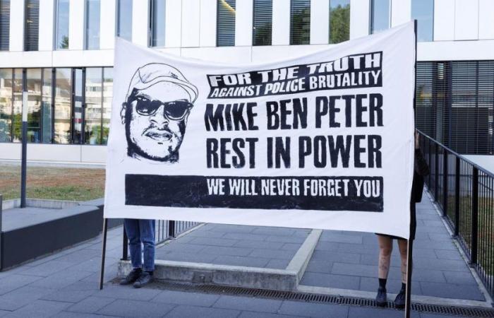 Se abre en Renens el juicio de apelación contra seis agentes de policía en el caso de la muerte de Mike Ben Peter – rts.ch