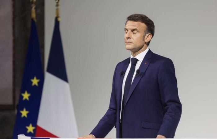 “Decidida por Emmanuel Macron, la brutal disolución de la Asamblea da como resultado la de su propia mayoría”