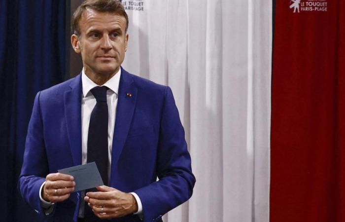 “Su fracaso, su culpa”, “humillado”… la prensa internacional fustiga a Macron