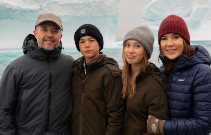 El Príncipe Vicente y la Princesa Josefina visitan Groenlandia con sus padres