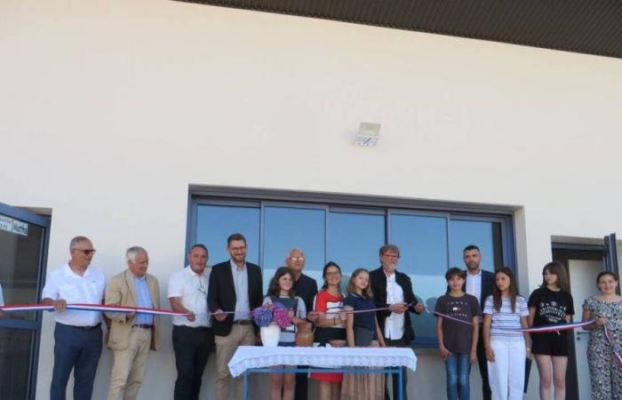 En La Gacilly, se inauguraron las nuevas clases del colegio Sainte-Anne