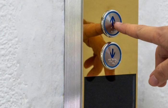 Drama en Italia: llama al ascensor, las puertas se abren hasta la muerte