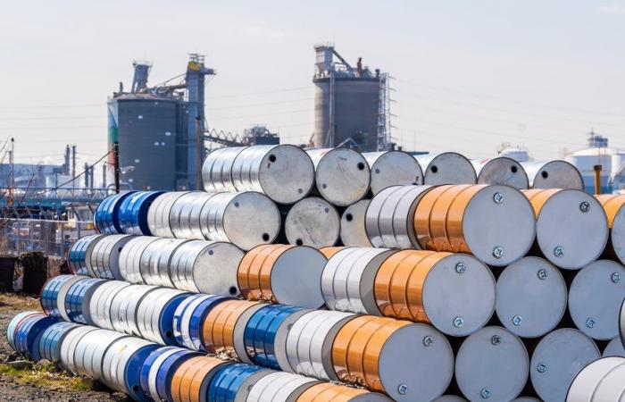 Los precios del barril de petróleo suben