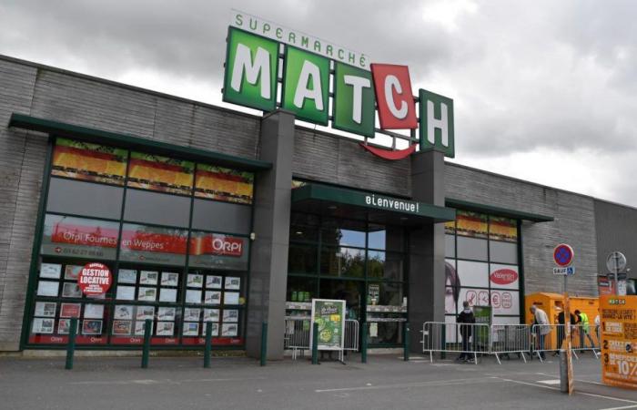 Carrefour adquiere 115 supermercados Match y Cora, mientras que Auchan compra 28 supermercados a Casino