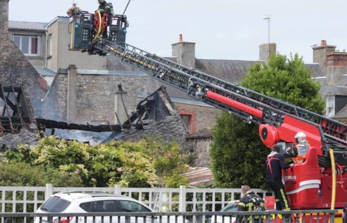 Se produce un incendio en el Hôtel de France en Isigny-sur-Mer, varias habitaciones destruidas