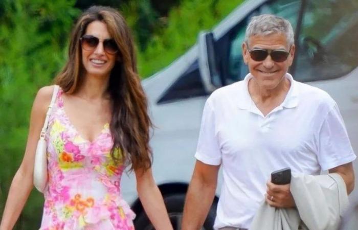 En Saint-Tropez, Amal Clooney realza el vestido rosa veraniego estilo Barbie