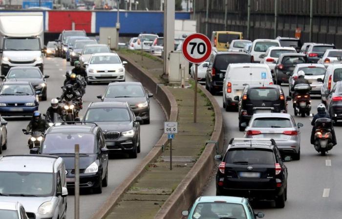 Tráfico en París antes de los Juegos Olímpicos: atascos tras un accidente en la circunvalación interior