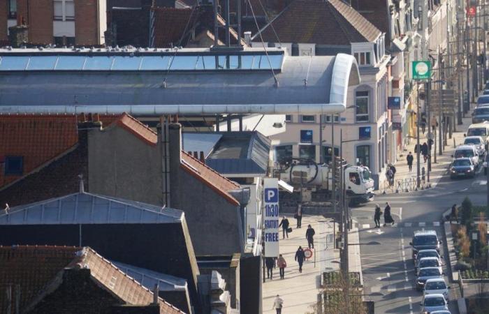 ¿Pronto se instalarán paneles fotovoltaicos en el tejado del corazón de la vida de Calais?