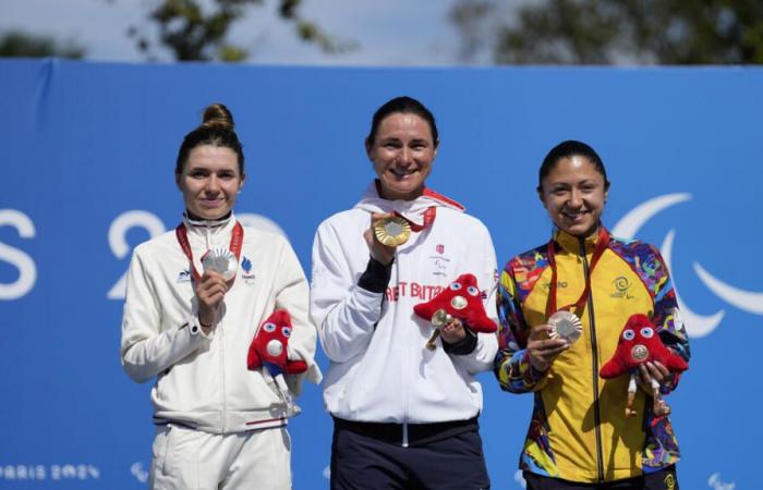 Podios
      amargos
      en
      para
      ciclismo,
      los
      azules
      superan
      la
      barrera
      de
      las
      65
      medallas