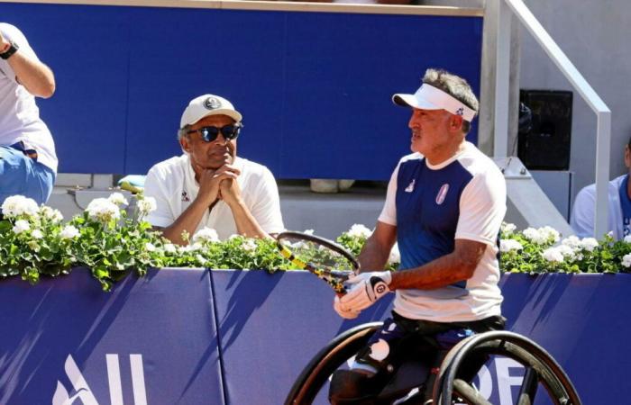 En
      Roland-Garros,
      la
      fuerza
      de
      los
      mosqueteros
      Noah
      y
      Houdet