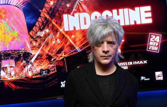 Nicola
      Sirkis,
      cantante
      de
      Indochine,
      se
      burla
      de
      un
      artista
      mundialmente
      famoso