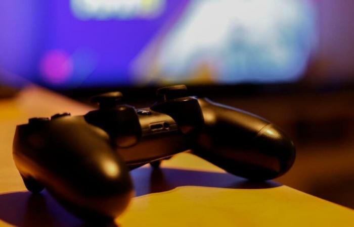 Crece
      el
      descontento
      entre
      los
      trabajadores
      del
      sector
      de
      los
      videojuegos