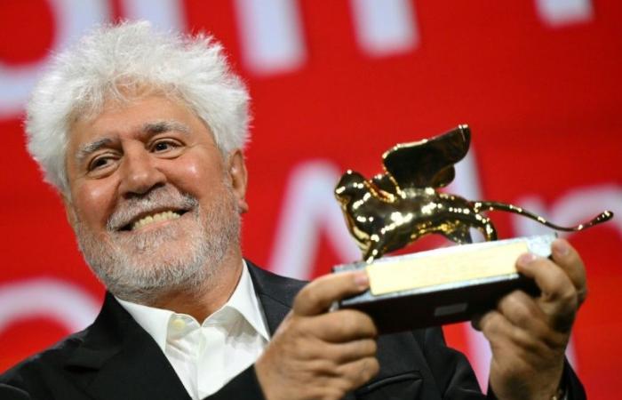 Pedro
      Almodóvar
      finalmente
      coronado
      en
      Venecia
      con
      su
      primera
      película
      americana
      –
      Mi
      Blog