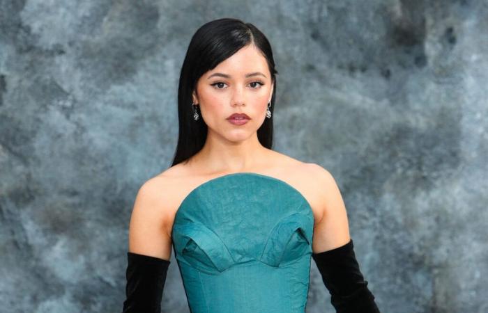 Por
      qué
      Jenna
      Ortega
      no
      quiere
      un
      James
      Bond
      femenino