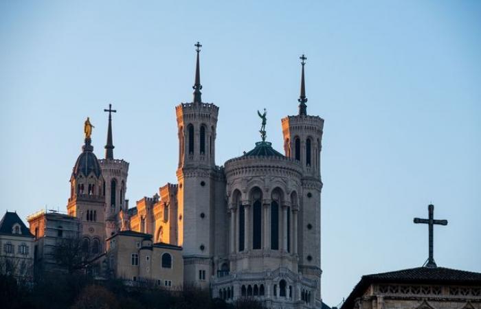 ¿Por
      qué
      oiréis
      cañonazos
      este
      domingo
      a
      última
      hora
      de
      la
      tarde?
      –
      Mi
      Blog