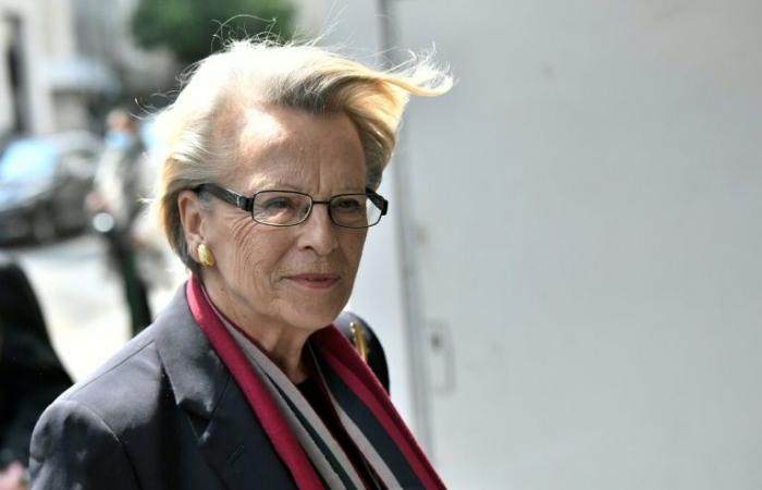 La
      exministra
      Michèle
      Alliot-Marie
      condenada
      a
      seis
      meses
      de
      prisión
      en
      suspenso
      –
      Mi
      Blog