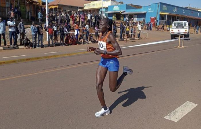 Un
      minuto
      de
      aplausos
      para
      Rebecca
      Cheptegei,
      la
      maratonista
      ugandesa
      quemada
      viva