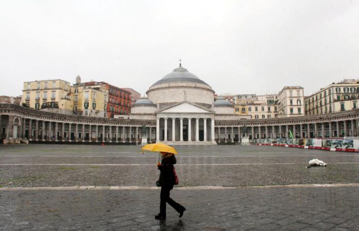 Vuelve
      el
      mal
      tiempo
      a
      Campania
      y
      se
      activa
      la
      alerta
      naranja