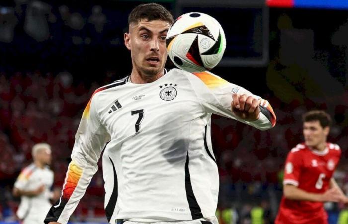 Holanda
      –
      Alemania:
      alineaciones
      oficiales