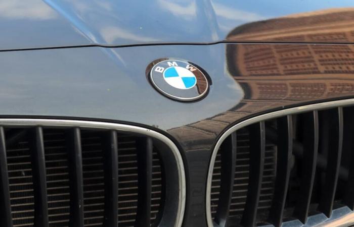 BMW
      llama
      a
      revisión
      1,5
      millones
      de
      coches:
      estos
      son
      los
      modelos
      afectados
      |
      Política