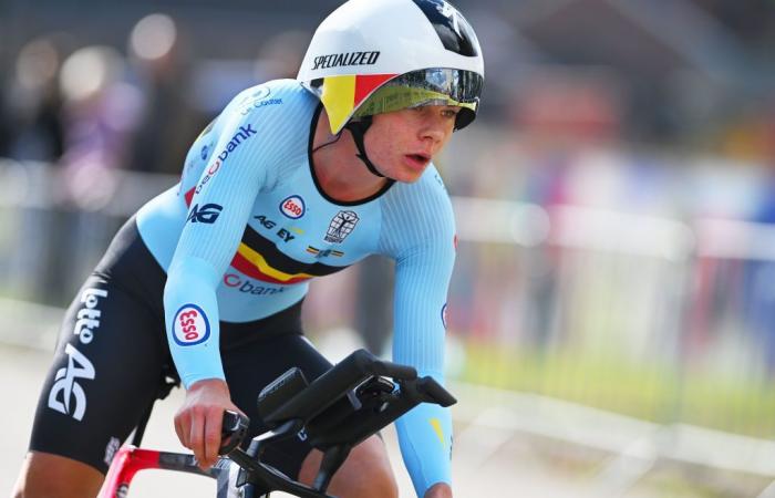 Lotte
      Kopecky
      gana
      la
      contrarreloj
      femenina
      de
      élite