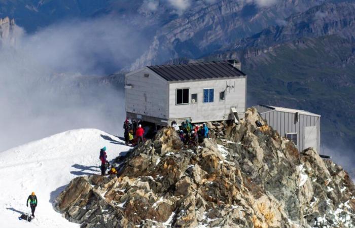 Una
      pareja
      de
      Italia
      muere
      en
      el
      Mont
      Blanc:
      el
      último
      mensaje
      que
      enviaron
      fue
      un
      mensaje
      de
      texto
      angustiante