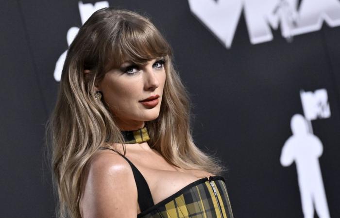 MTV
      Video
      Music
      Awards
      |
      Taylor
      Swift
      (de
      nuevo)
      gran
      ganadora