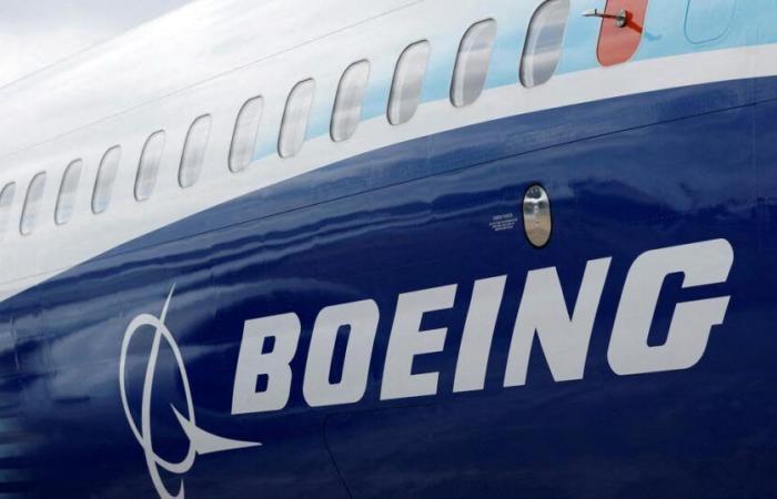 Boeing
      se
      enfrenta
      a
      una
      huelga
      paralizante
      pese
      al
      acuerdo
      sindical