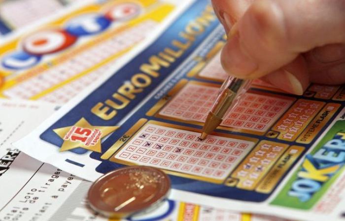 El
      top
      5
      de
      los
      mayores
      premios
      de
      Loto
      y
      Euromillones
      en
      Francia