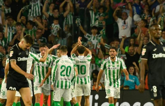 Abde
      revoluciona
      el
      Betis
      –
      AS.com