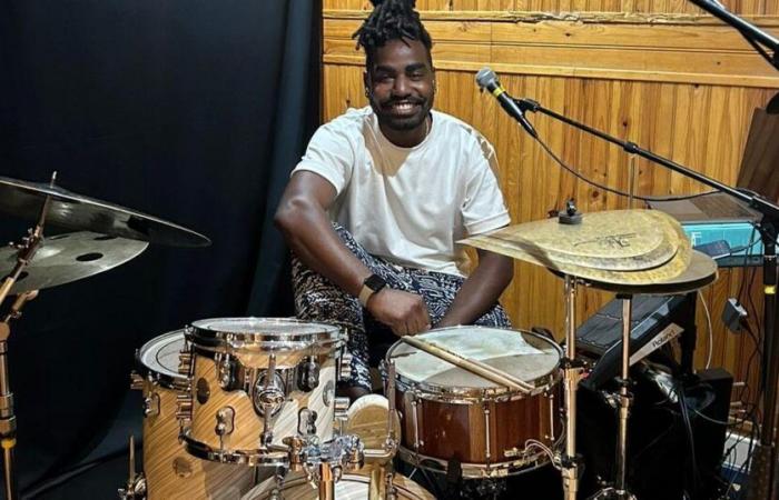 El
      baterista
      guadalupeño
      Yoann
      Danier,
      “revelación”
      de
      los
      Jazz
      Victories
      2024